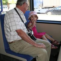 Mit dem Opi in der U-Bahn spazieren fahren